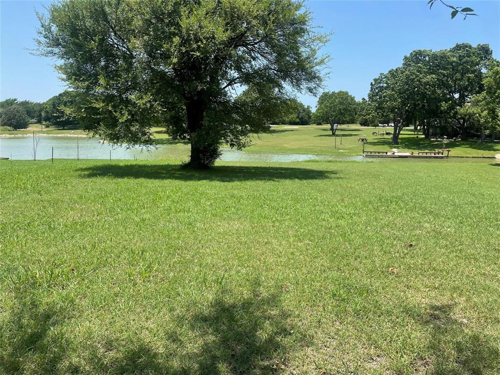 a view of a golf course