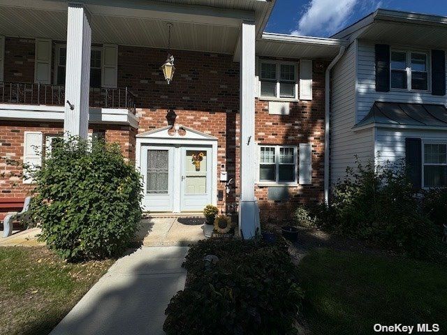 $280,000 | 21 Glen Hollow Drive, Unit G23 | Holtsville