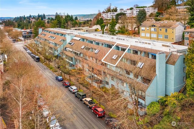 $699,000 | 3030 80th Avenue Southeast, Unit 503 | Downtown Mercer Island