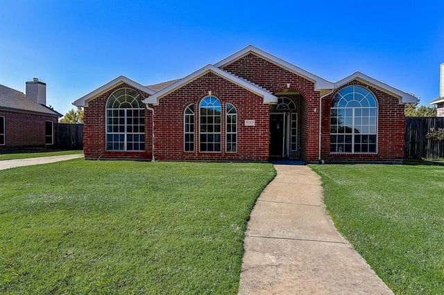 $2,200 | 7107 Oaklawn | Sachse