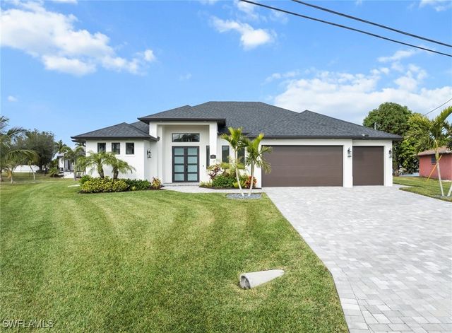 $1,235,000 | 2501 Southwest 28th Terrace | Surfside