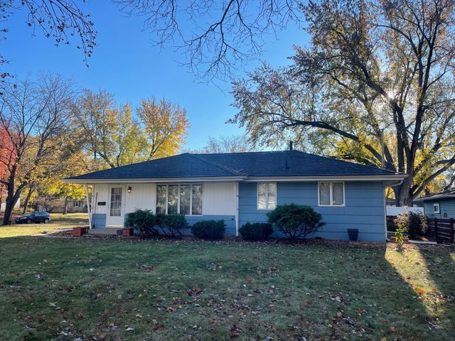 $320,000 | 3401 West 88th Street | West Bloomington