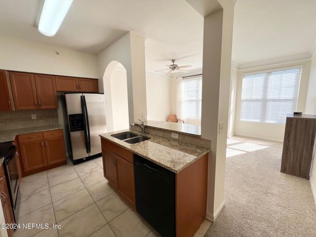 $1,200 | 10435 Mid Town Parkway, Unit 210 | Esplanade at Town Center