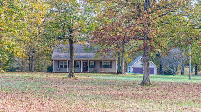 $384,900 | 2066 Moody Drive