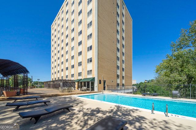 $178,500 | 2285 Peachtree Street Northeast, Unit 602 | Peachtree Battle Condominiums