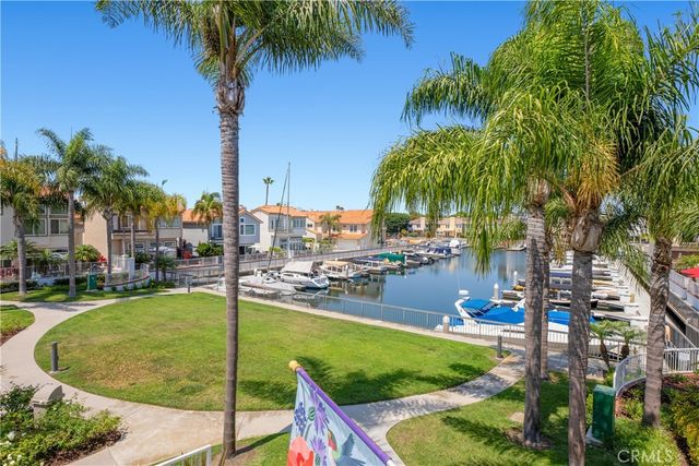 $2,350,000 | 331 Salta Verde Long Beach Ca | Long Beach Marina