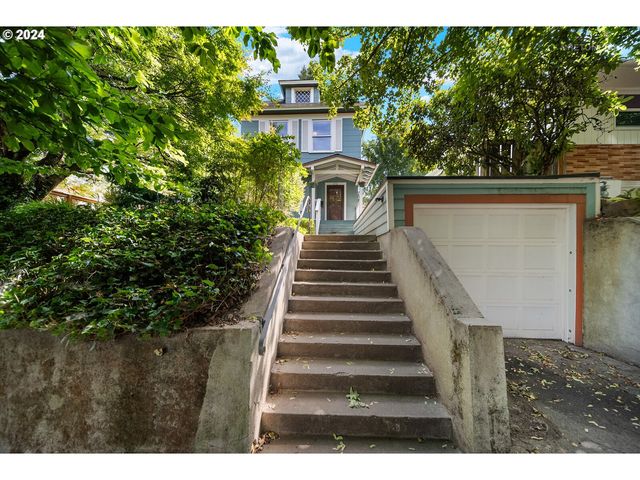 $850,000 | 2736 Southeast 31st Avenue | Richmond