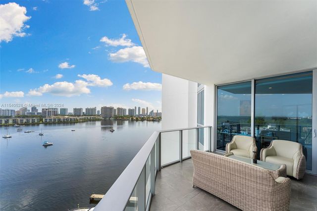 $2,850,000 | 17111 Biscayne Boulevard, Unit 1405/07 | Western Eastern Shores