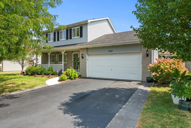 $385,000 | 247 Fox Chase Drive North | Oswego