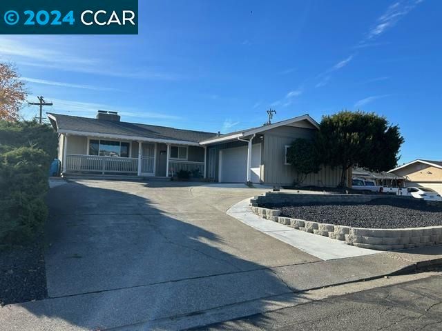 $3,200 | 111 Auden Street | East Vallejo