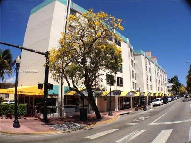 $230,000 | 710 Washington Avenue, Unit 515 | Flamingo-Lummus