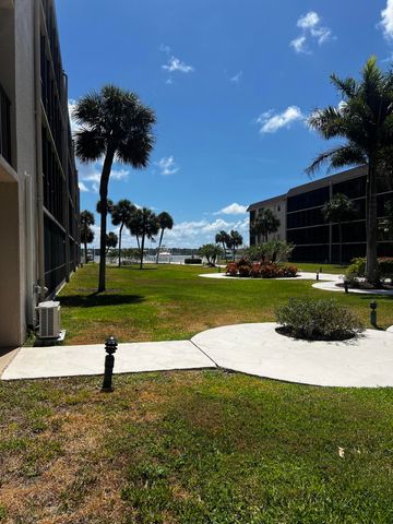 $2,400 | 2424 North Federal Highway, Unit 105 | Boynton Beach