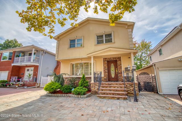 $1,080,000 | 342 Caswell Avenue | South New York