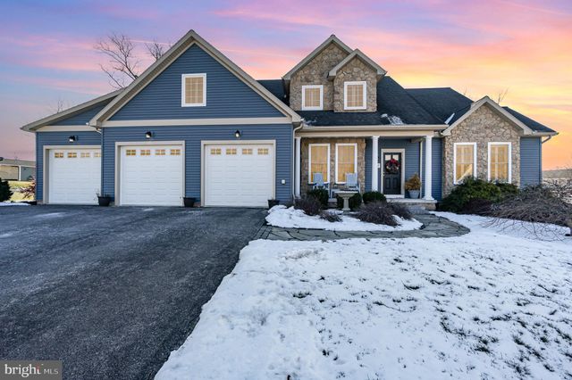 $629,900 | 7645 Green Ridge Ln. | Paradise Township - York County