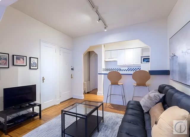 $3,600 | 405 East 61st Street, Unit 4B | Lenox Hill