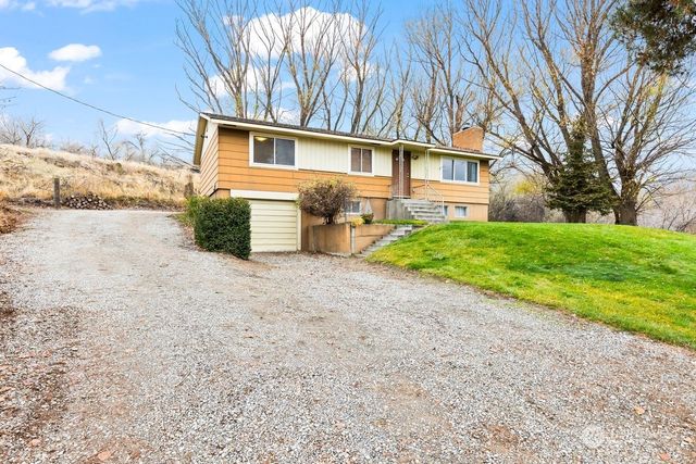 $575,000 | 27480 Highway 22