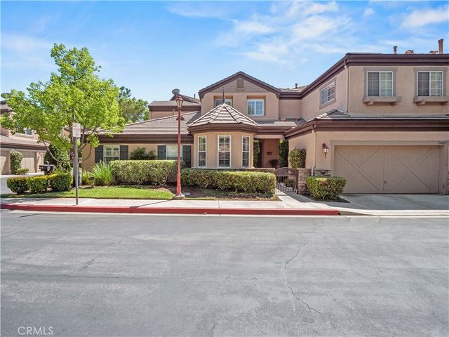 $829,900 | 24812 Avignon Drive | Valencia