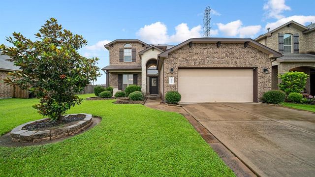 $348,000 | 322 Kendall Crest Drive | Alvin