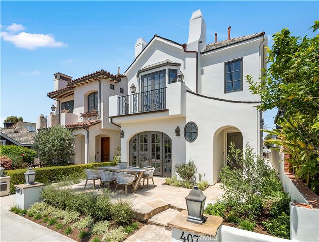 $3,395,000 | 407 Goldenrod Avenue | Corona del Mar