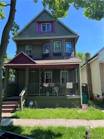 $299,900 | 163 16th Street | Elmwood Bryant