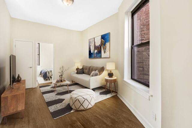 $2,700 | 1382 1st Avenue, Unit 17 | Lenox Hill