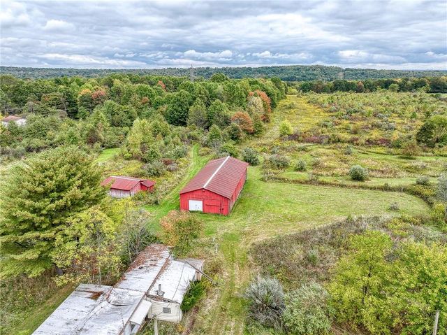 $600,000 | 110 Shotten Road | Shenango Township - Mercer County