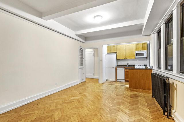 $3,550 | 37 West 72nd Street, Unit 2F | Upper West Side