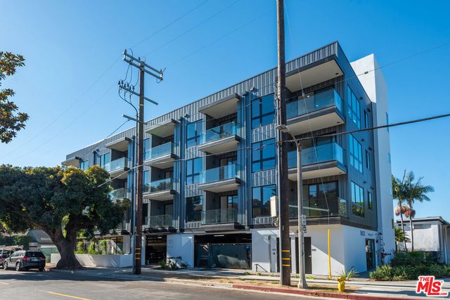 $3,895 | 11600 National Boulevard, Unit 301 | Mar Vista