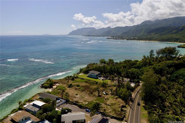 $1,555,000 | 55-297 Kamehameha Highway, Unit B | Laie Village