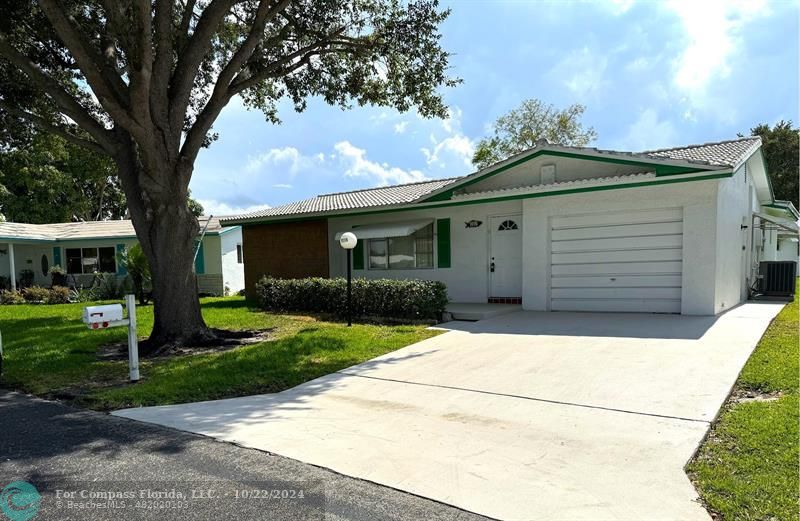 UPDATED LAKEVIEW MODEL WITH VIEW OF WATER***2 BEDROOM 2 BATH 1 CAR GARAGE***DOUBLE WIDE DRIVEWAY