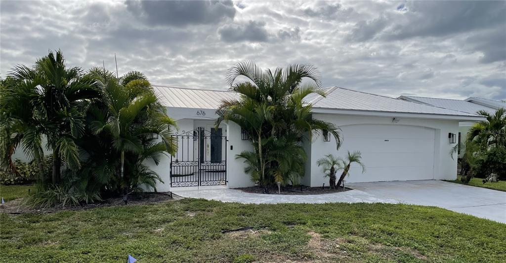 a view of house with background space