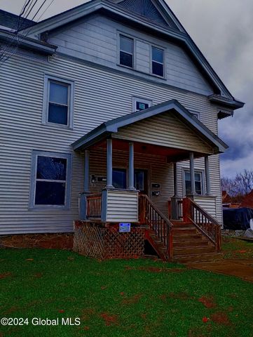 $1,500 | 2155 Champlain Avenue, Unit 2 | Ticonderoga Hamlet