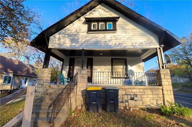 $95,000 | 2245 Poplar Avenue | East Side