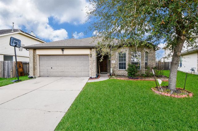 $259,900 | 7531 Bering Landing Drive | Oak Landing