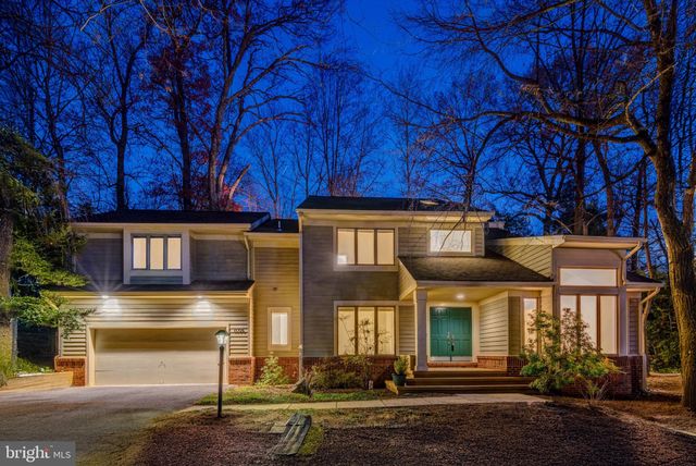 $1,250,000 | 1505 North Village Road | Reston