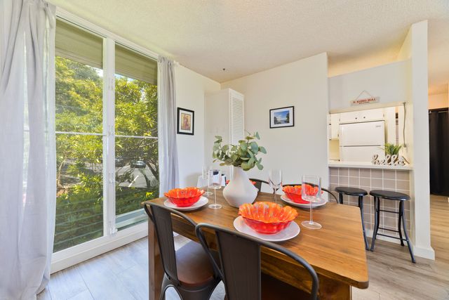 $745,000 | 78-7030 Alii Drive, Unit 405 | Kahaluu Beach