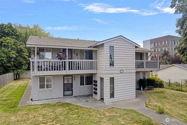 $1,190,000 | 2312 Orleans Street | Roosevelt - Bellingham