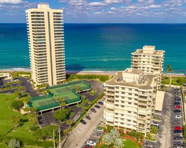 $465,000 | 5480 North Ocean Drive, Unit B1A | Singer Island