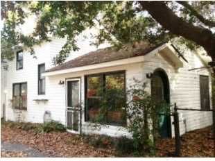 $1,200 | 122 Gadsden Street, Unit B | Summerville Historic District