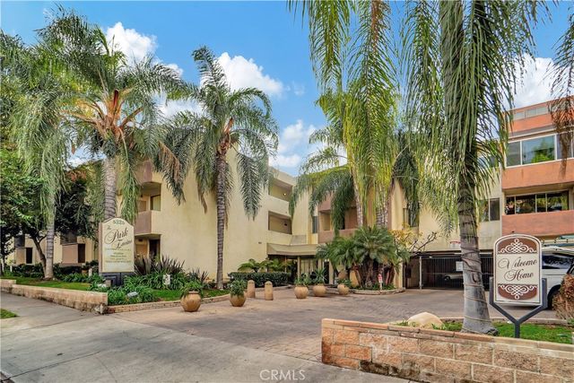 $445,000 | 5325 Newcastle Avenue, Unit 239 | Encino