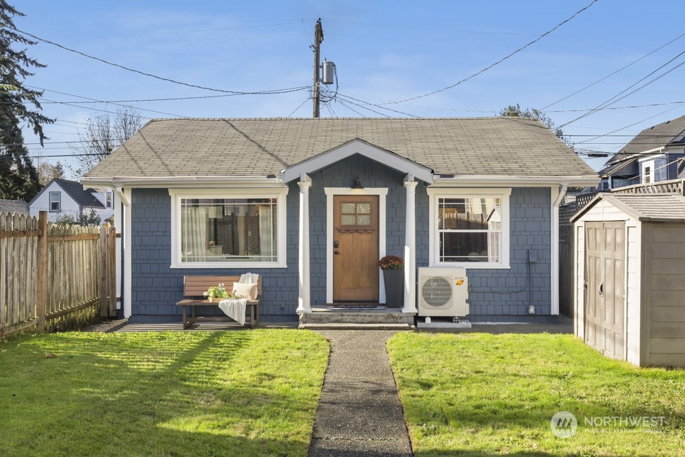 a front view of house with yard