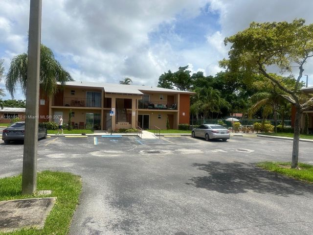 $280,000 | 1270 Northeast 119th Street, Unit 2A