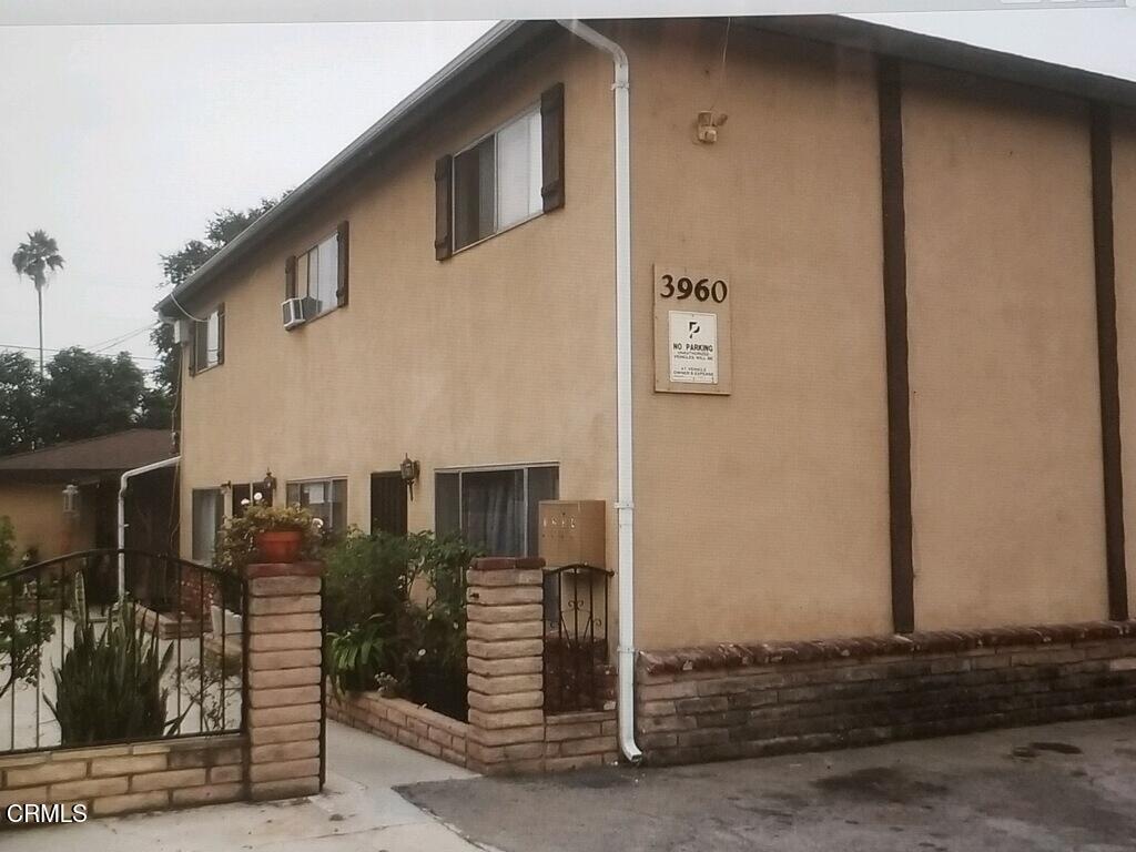 a view of a house with street