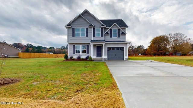 $274,900 | 206 Arthur's Creek Drive | Fork Township - Wayne County