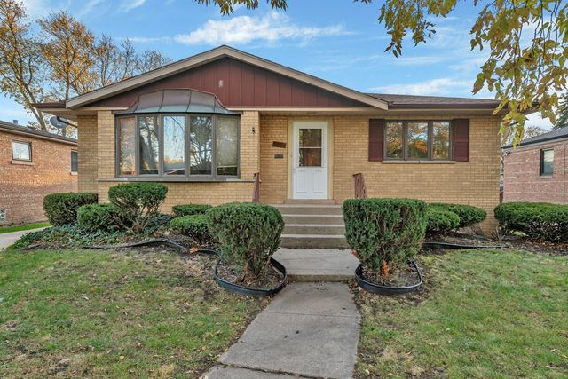 $315,000 | 10016 Minnick Avenue | Oak Lawn