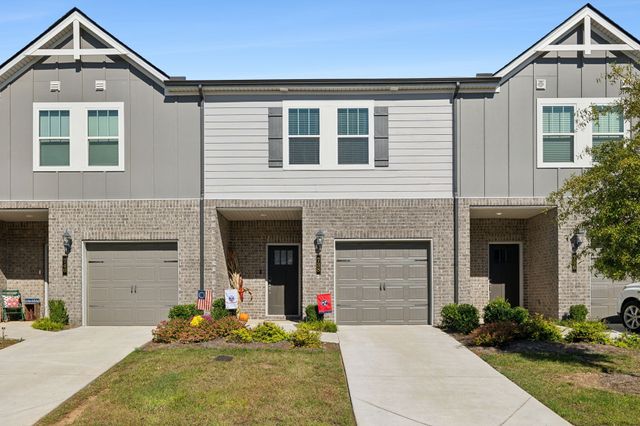 $299,990 | 738 Prairie View Drive | Columbia