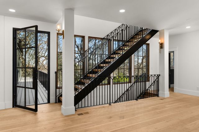 $2,795,000 | 3002 Overlook Drive | Hillsboro West End