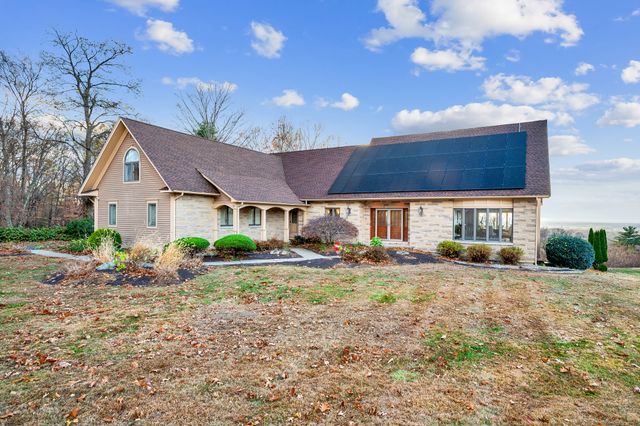 $850,000 | 110 Franklin Woods Drive | Somers