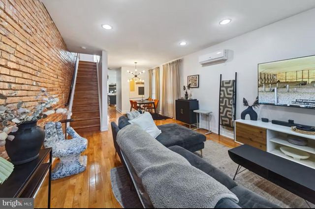 $315,000 | 400 Oldham Street | Greektown