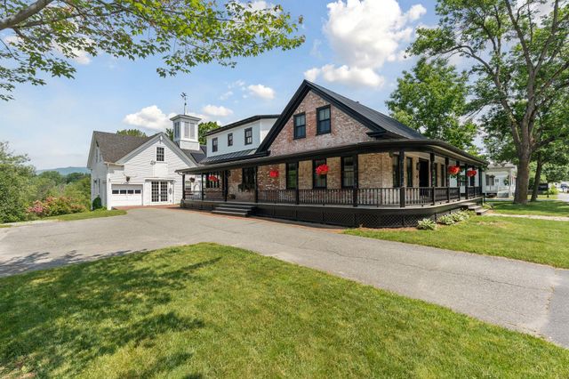 $2,990,000 | 237 Maple Street | Stowe Center